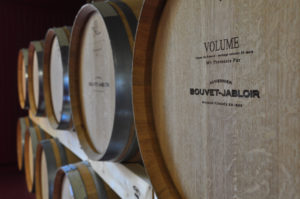 Elevage de 24 mois en pièces bourguignonnes Les Tires Bouvet-Jabloir Auvernier Neuchâtel